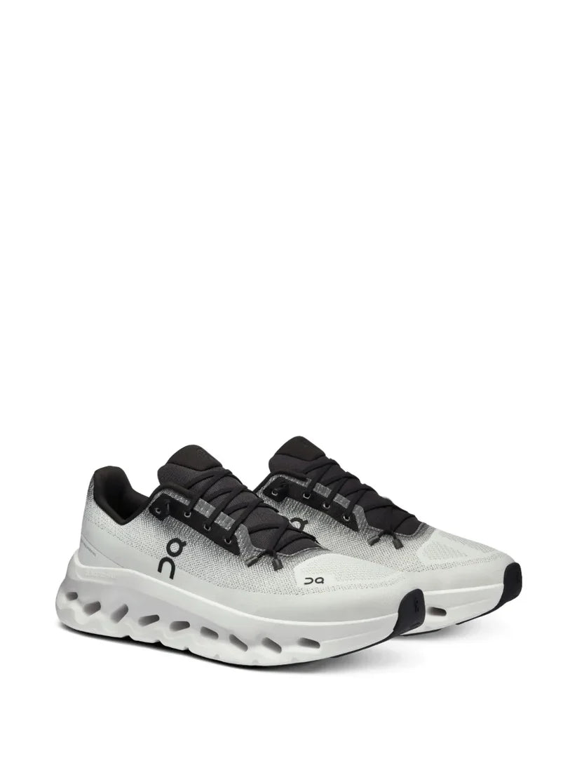On Running Cloud Tilt Ivory black