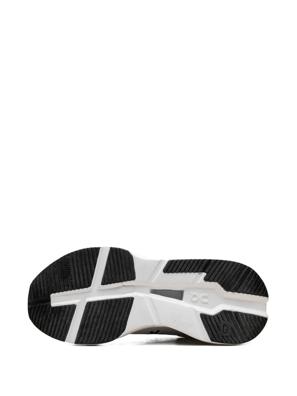 On Cloud x Nova Running White Black