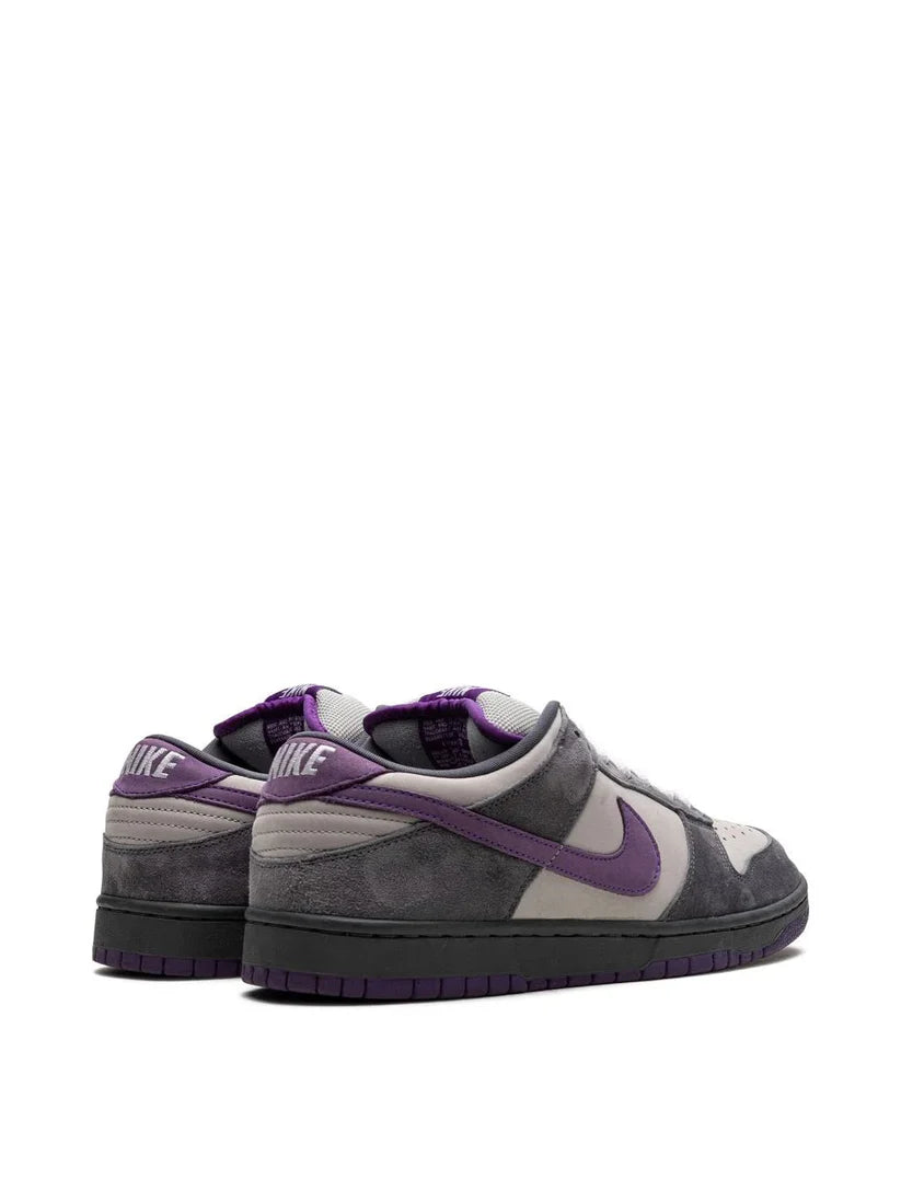 Nik ee SB Dunk Low Purple Pigeon - 4