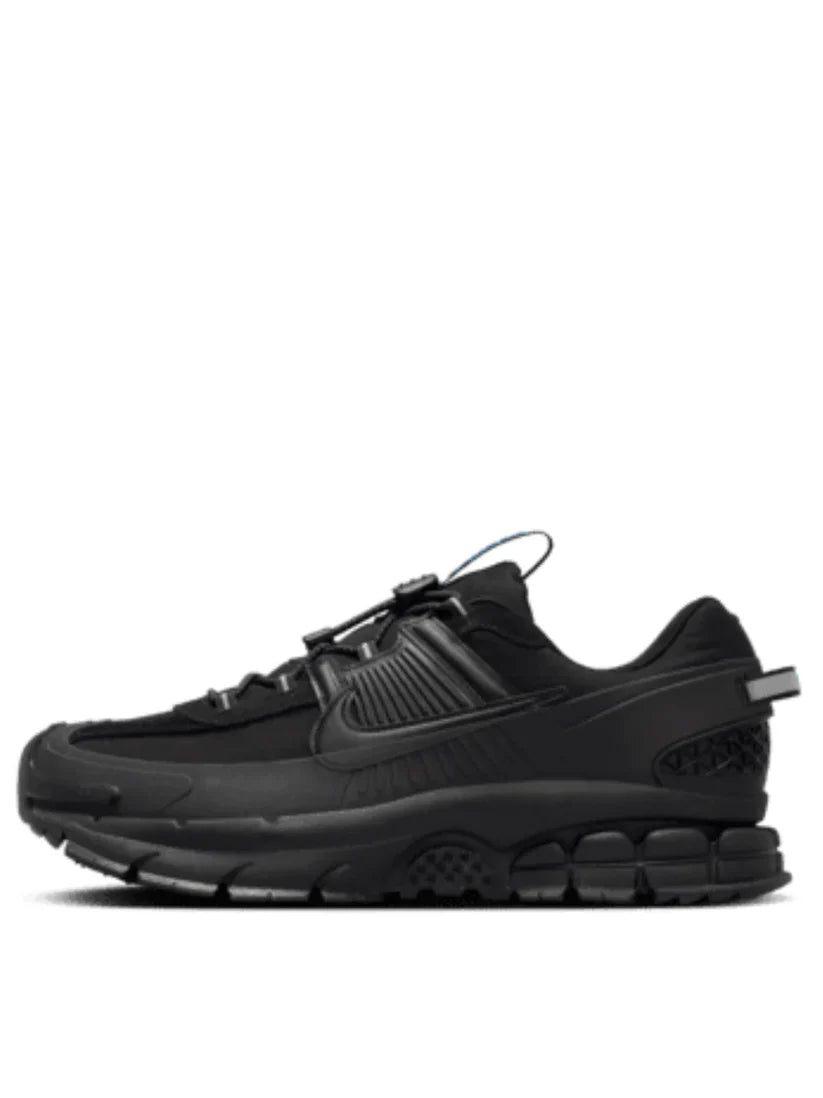 Nikee Zoom Vomero Roam triple Black - 2