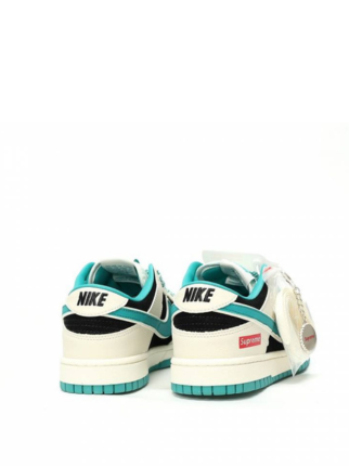 Suprem.e x Nik.e Sb Dunk Low Multi