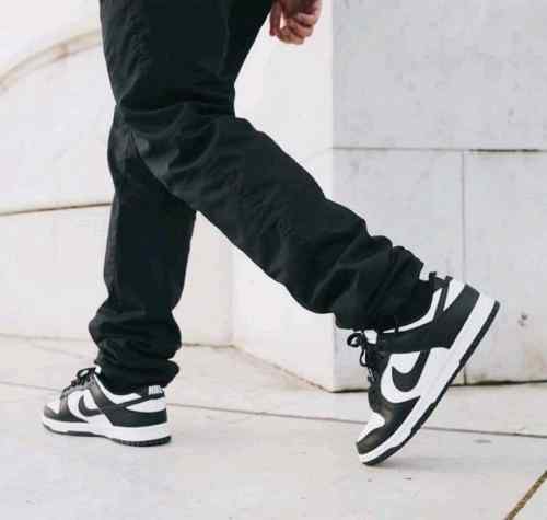 nikee sb dunk low panda fix
