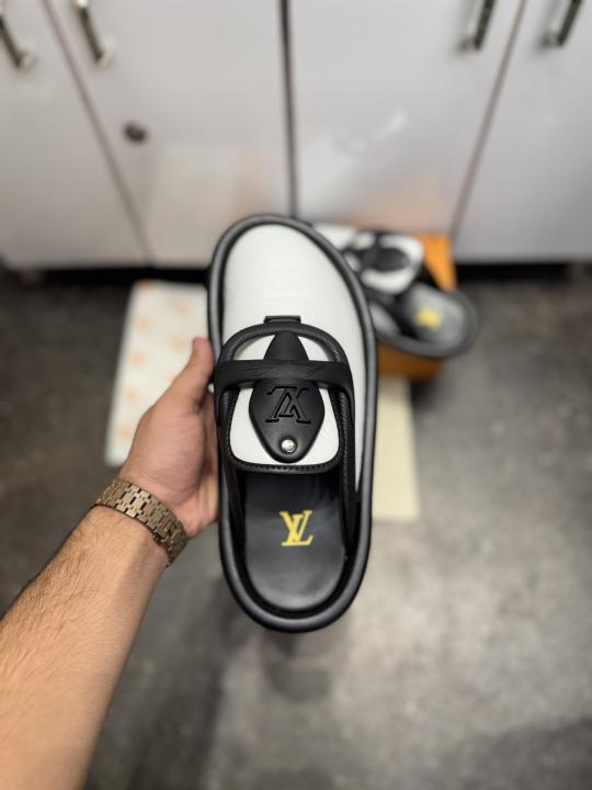 LOUI.S VUITTON PREMIUM BOOT CUT WHITE BLACK 010