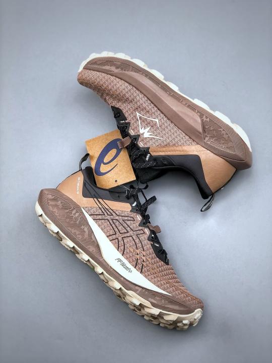 Asic.s Gel Trabuko 13 Running Brown