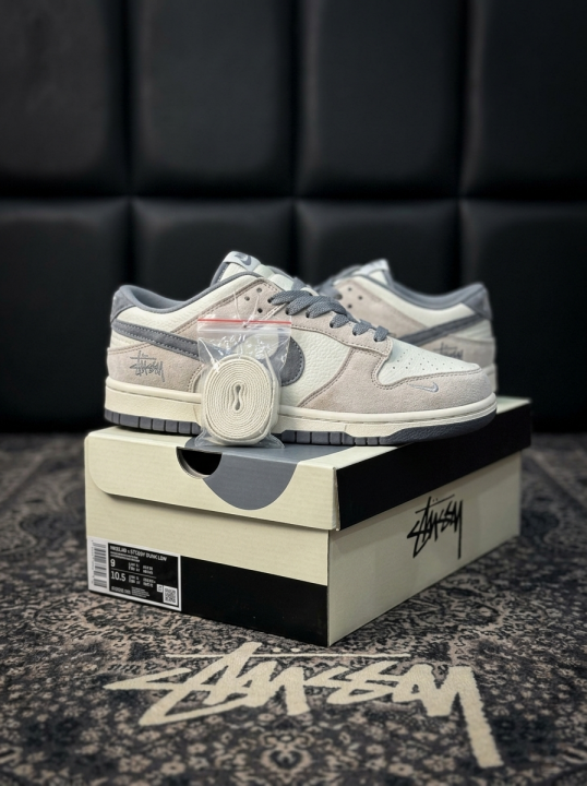 NIK.E SB DUNK LOW RICE WHITE CARBON