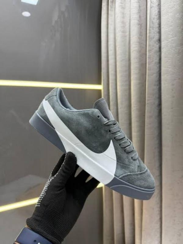 NIK_EBLAZER CITY LOW IX SUEDE GREY WHITE FIX