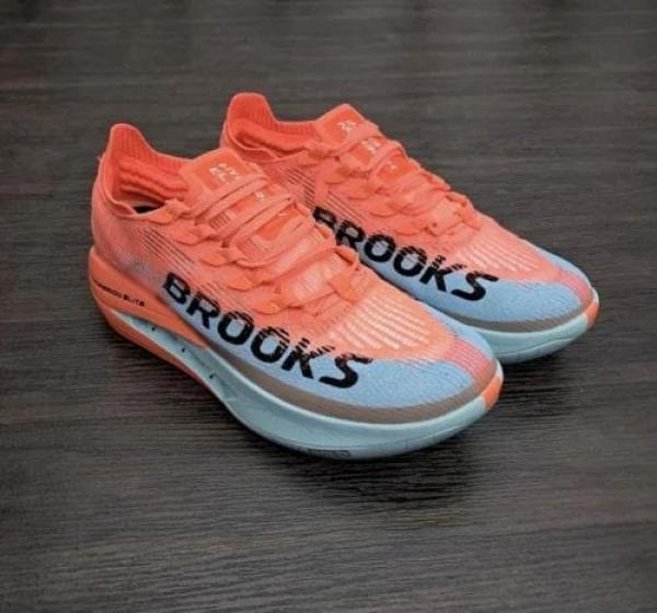 Brooks Hyperion Elite 5 Running blue orange
