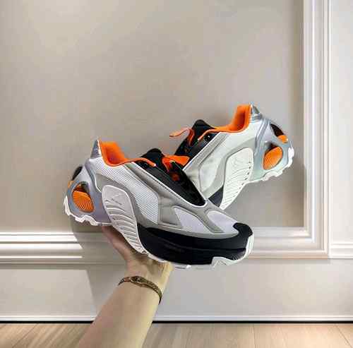 Addidas Wonder Runner Grey Black