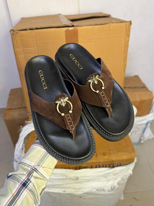 _gucci_italian_premium_logo_slide