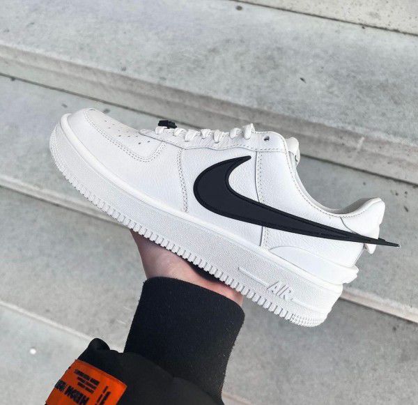 NIK.E AIRFORCE 1 AMBUSH WHITE