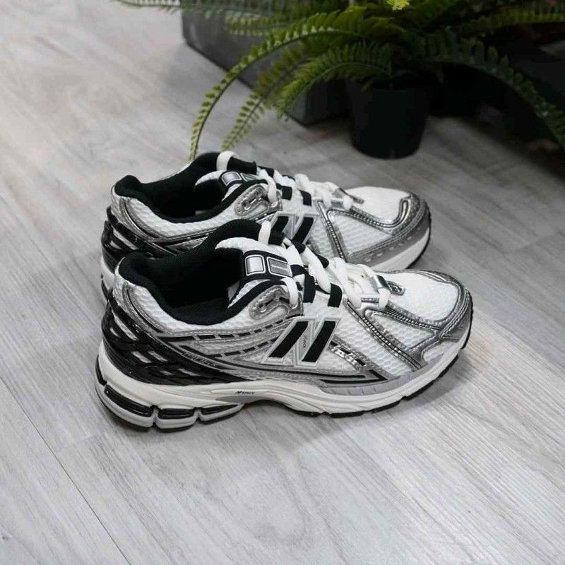 Neww balancee 1906R SILVER BLACK