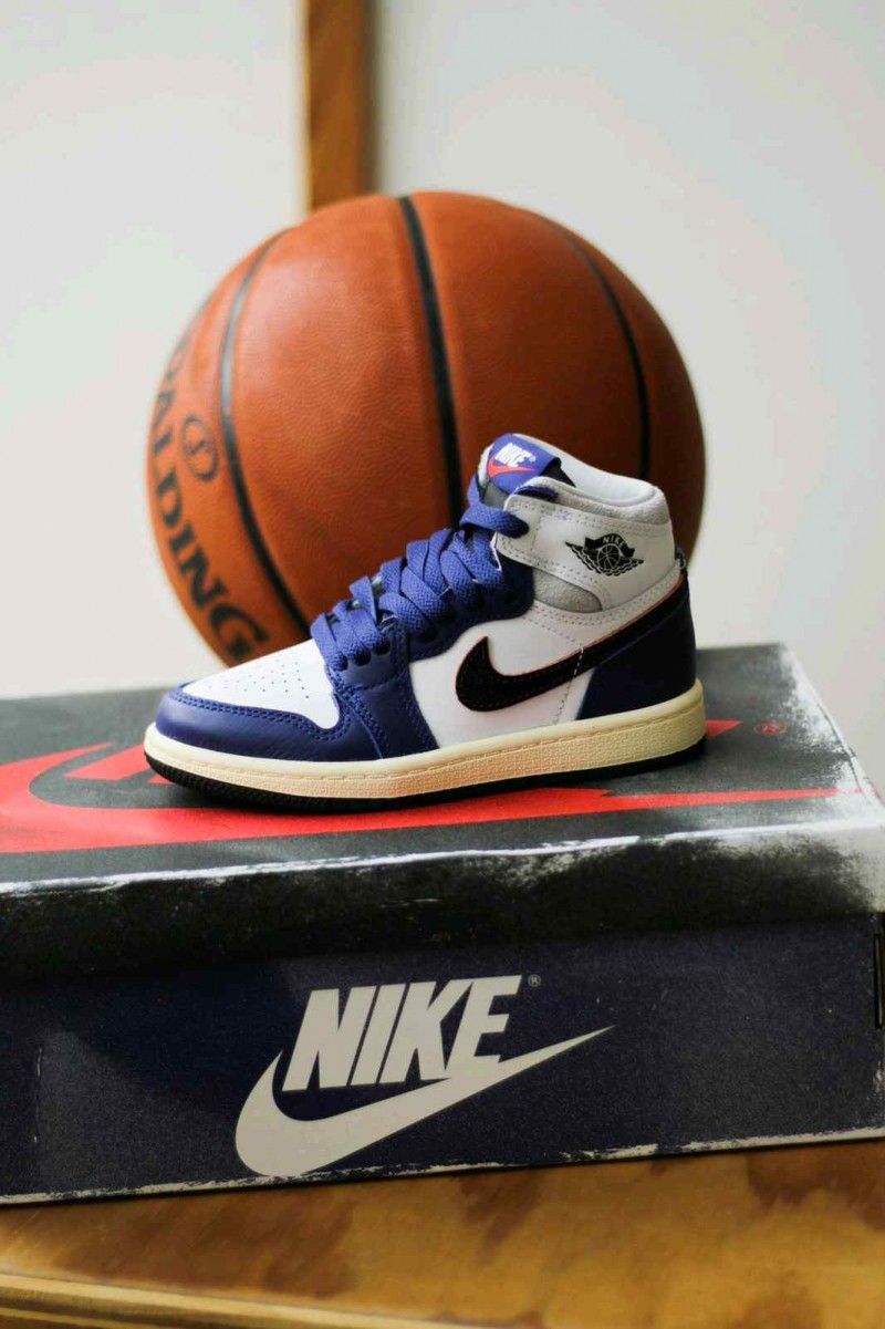 Nikkee Air Jordan Retro 1 High Og Rare Air