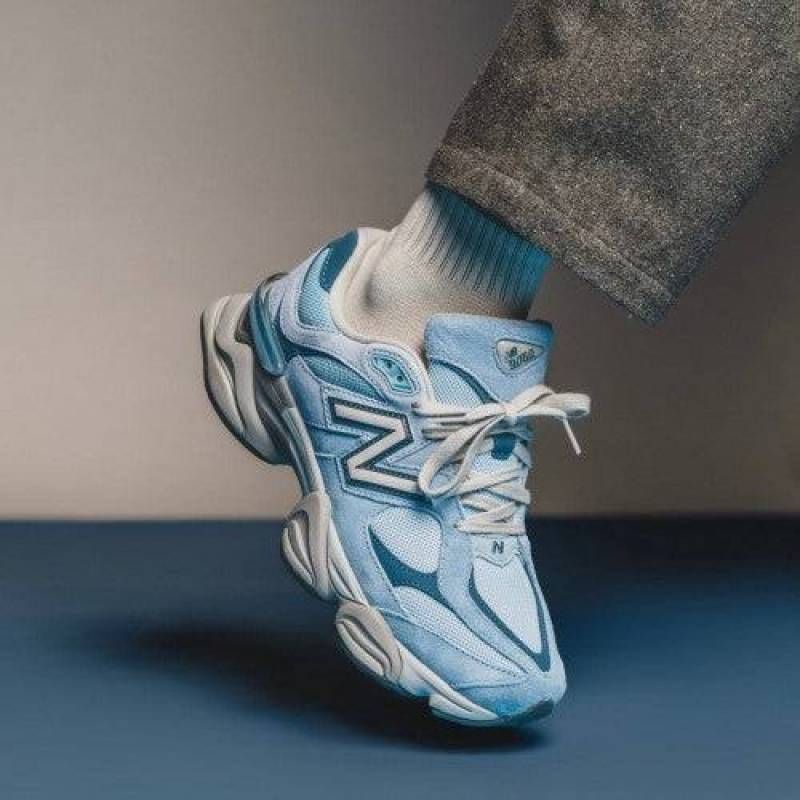Neww balance 9060 chrome blue