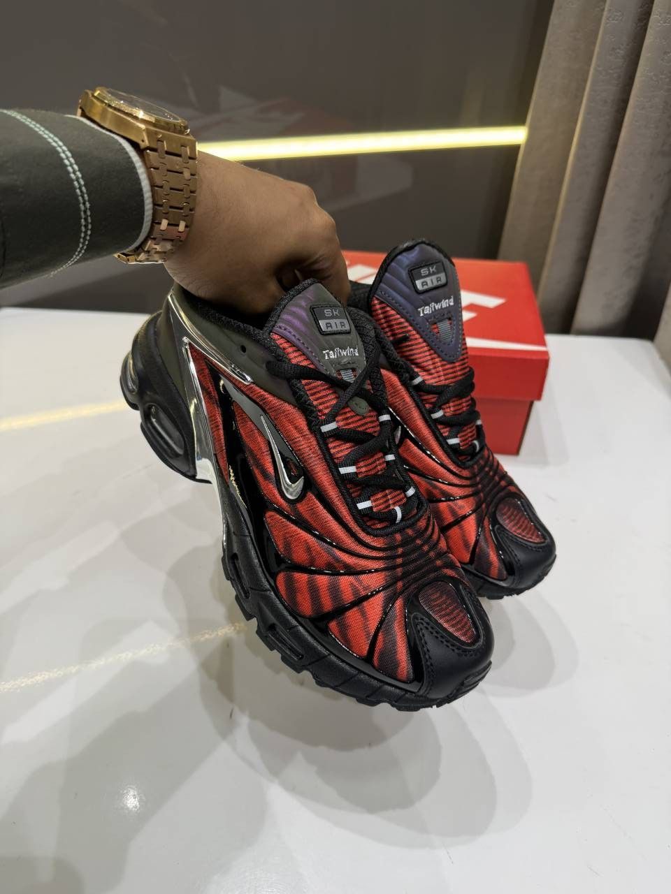 Nikkee Air Max Tailwind V x Skepta Bloody Chrome Fix