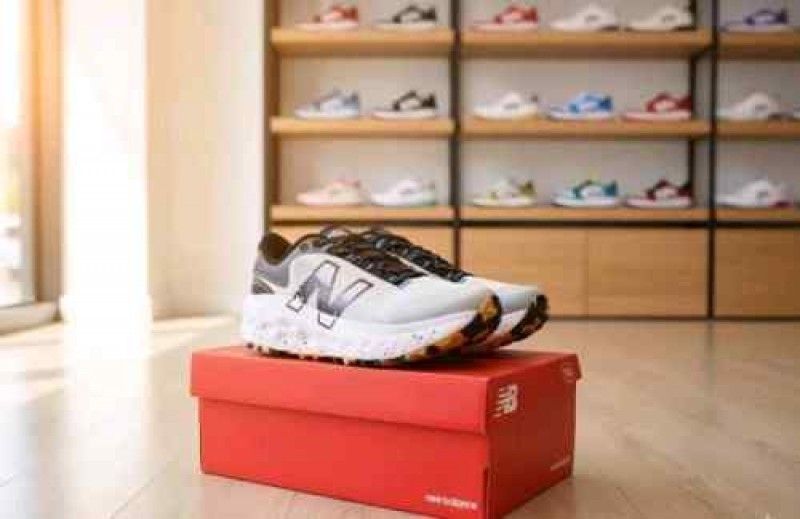 New Balence Fresh Foam X More Trail v2 White Grey