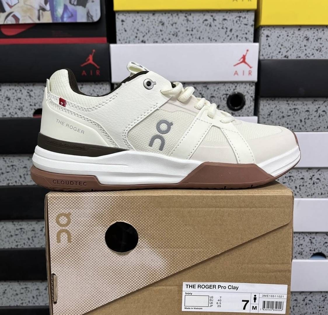 ON THE ROGER PRO ATMOS IVORY PEARL