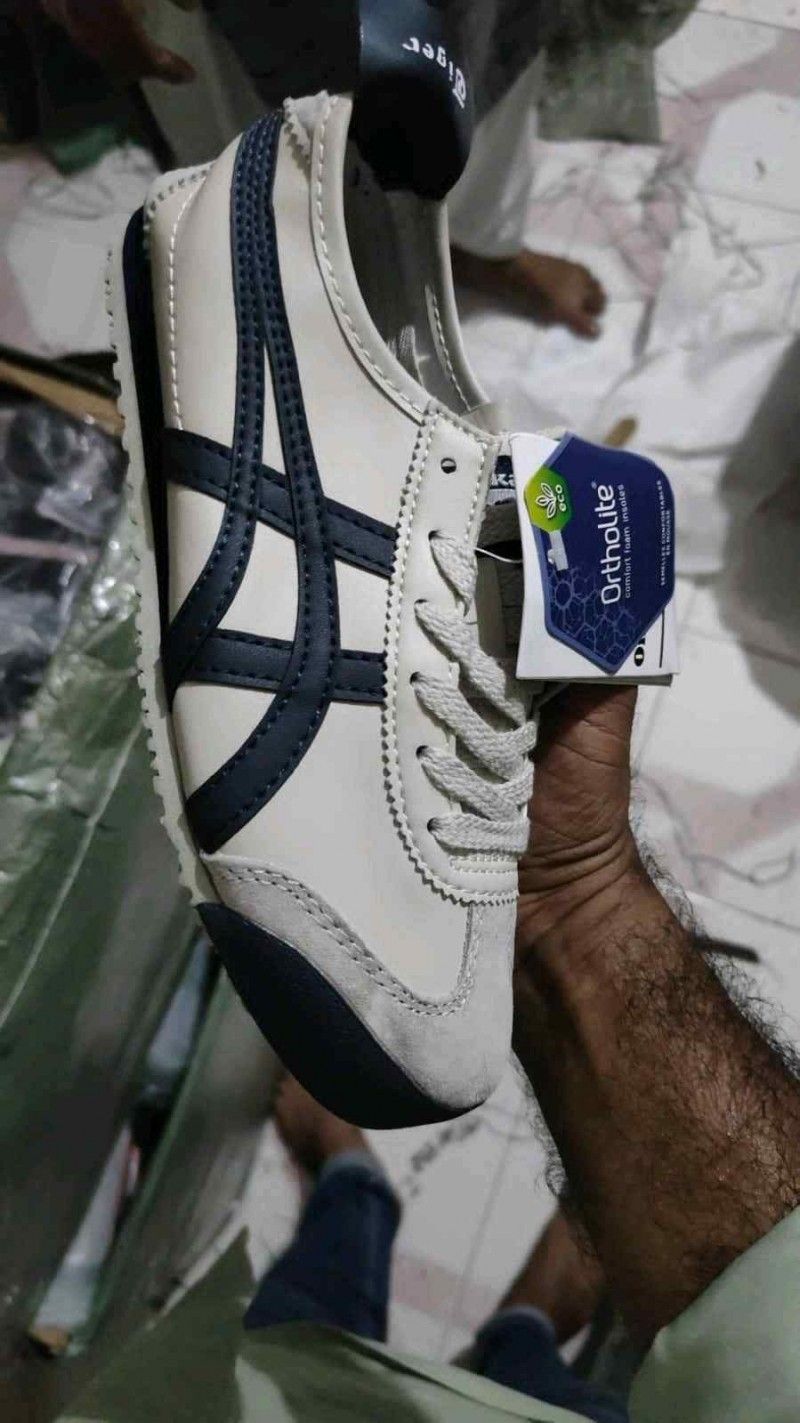 Onitsukkaa tiger mexico 66 CREAM NAVYBIRCH PEACOAT fix