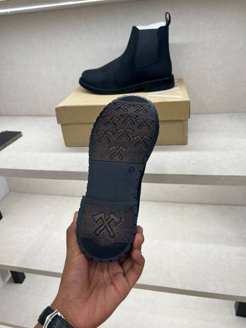 Zarra black chelsea boots