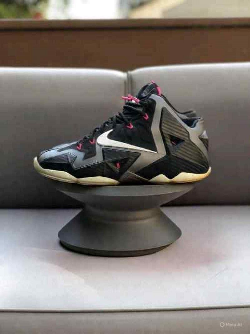 NIKKEE LEBRON 11 MIAMI NIGHTS