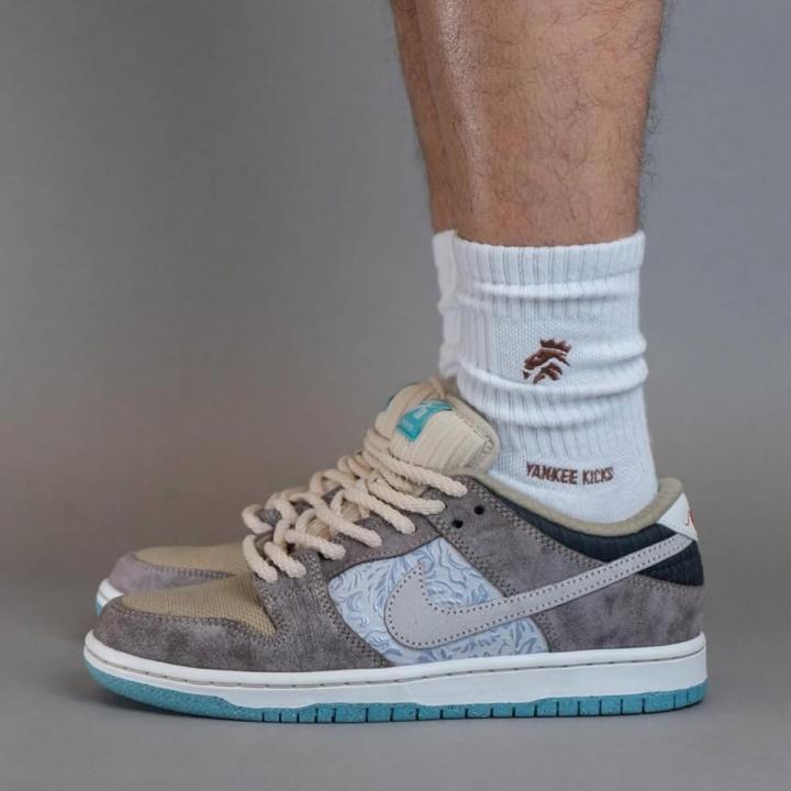 Nik.e SB Dunk Low Big Money Savings