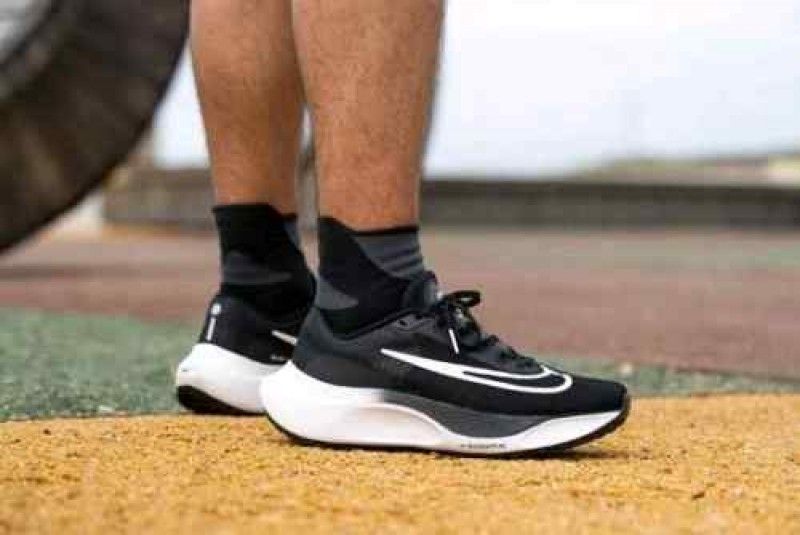 Nikkee zoom fly 5 best running shoes 2023