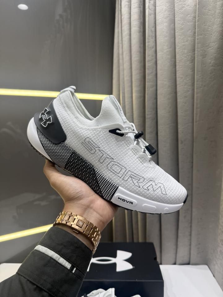 Under Armouur Hovr Phantom 3 Storm White Black Fix