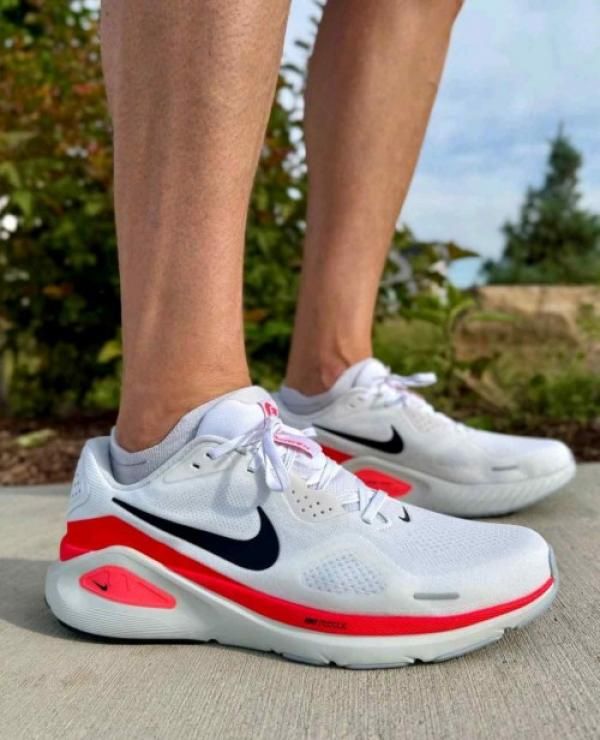 Nikke Running Structure 26 trainers White orange Fix