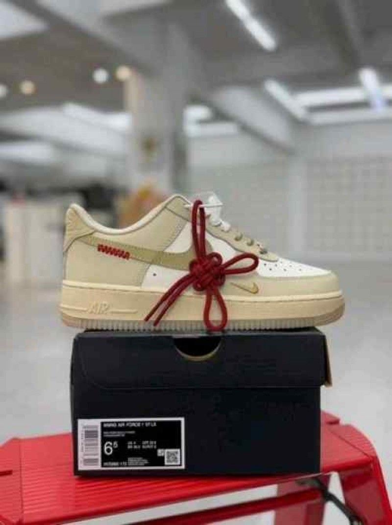 nikkee airforce 1 low year of the snake for her
