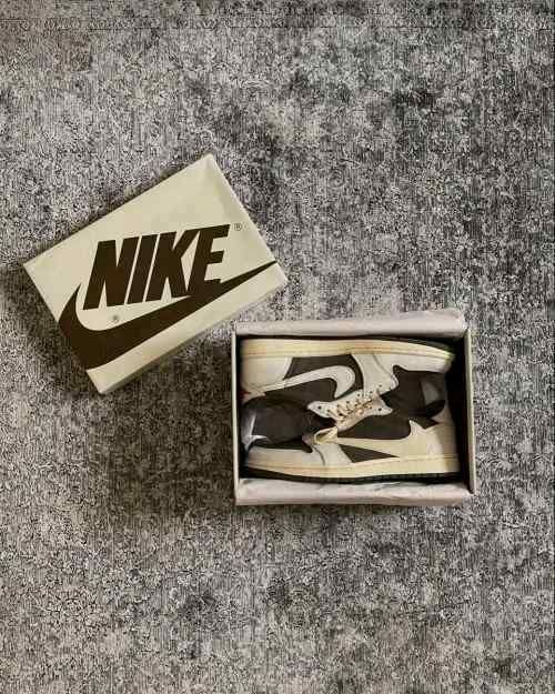 jordan retro 1 low REVERSE MOCHA SEMI UA