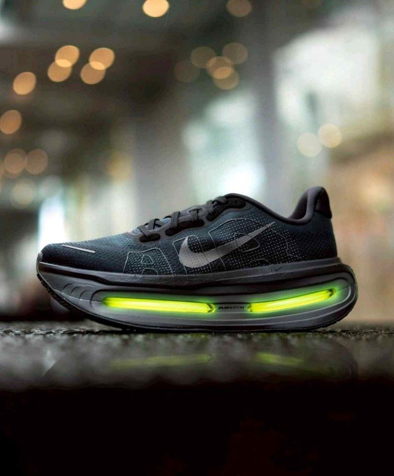 Nikkee Air Zoom Vomero Premium BLACK VOLT