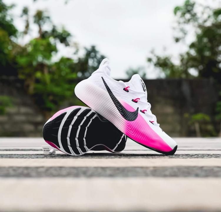 NIKKE LEBRON TR 1 WHITE PINK