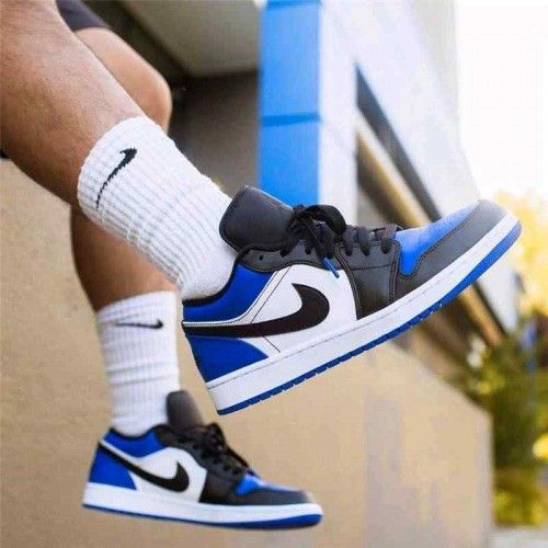 Jordan retro 1 Low Alternate Royal Toe