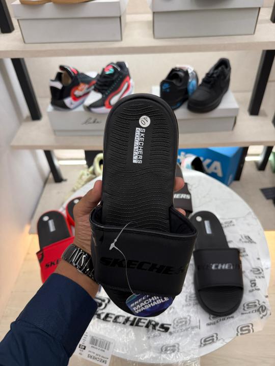 Skecher.s premium flip flop
