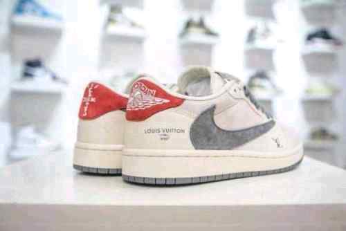 Louiss vuittoon x e travis scott beige grey