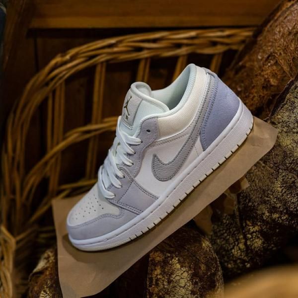 AIR JORDAN RETRO 1 LOW PARIS