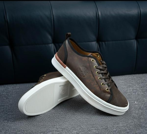 TIMBERLAND BROWN WHITE CASUAL 0011