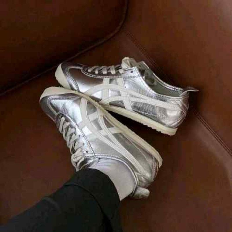 Onitsukkaa Tiger MEXICO 66 SILVER OFFf WHITE for her fix