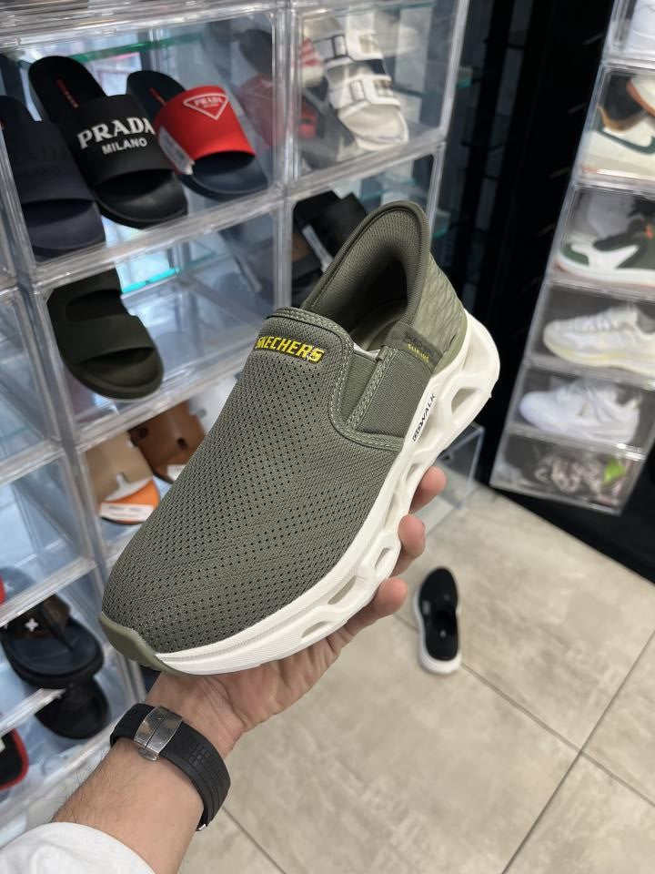Skecher.s GOwalk Slip-ins Green