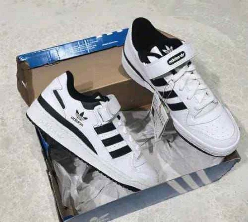 adiddass forum 84 low WHITEBLACK for her