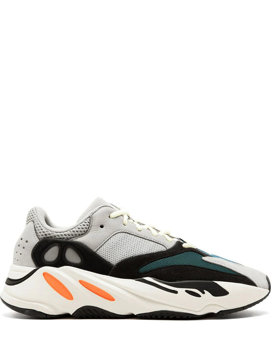 ADIDA S YEEZY 700 WAVE RUNNER