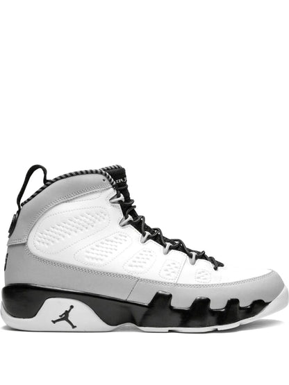 Air Jordan 9 Black white