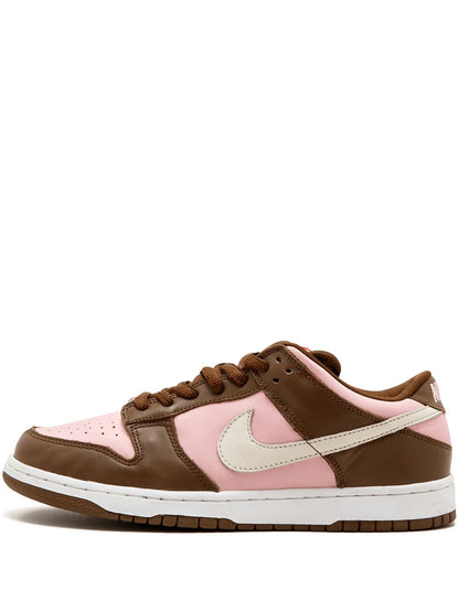 sb dunk x stussy cherry
