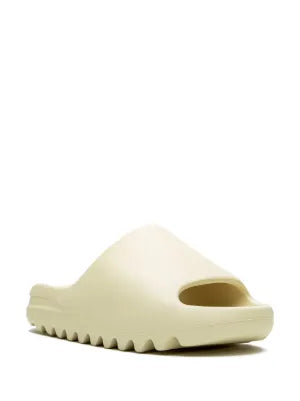 ADDIDAS YEEZY SLIDES BONE SEMI UA