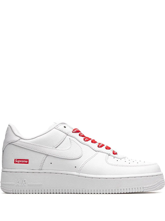 nikee airforce supreme white
