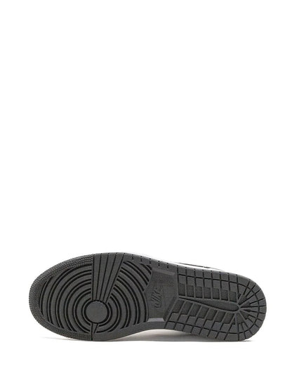 nikee jordan retro 1 low LIGHT SMOKE GREY