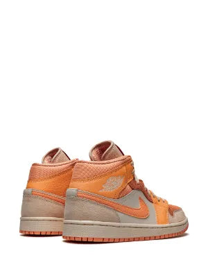 Jordan retro Retro 1 Apricot Orange for her