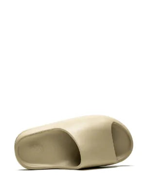 ADDIDAS YEEZY SLIDES PURE SEMI UA