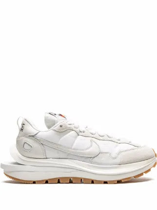 E sacai vaporwaffle white sail gum