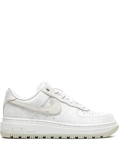 Nikee airforce 1 luxe summit white