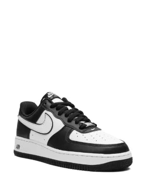 Nikee airforce 1 low panda